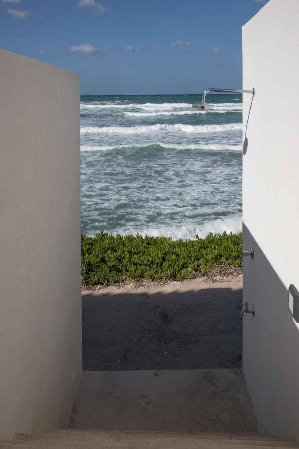 Wave, An Idyllic Seafront Suite By Nirousuites Kokkini Hani Zewnętrze zdjęcie